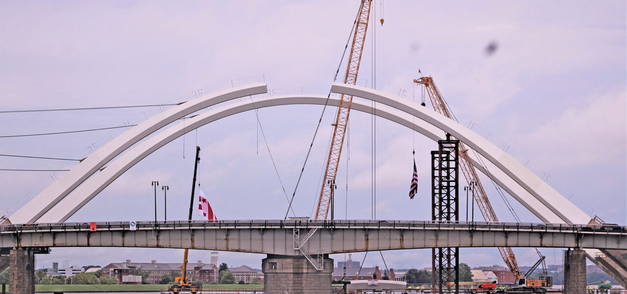 Frederick Douglass Memorial Bridge Topps Off Final Arch
